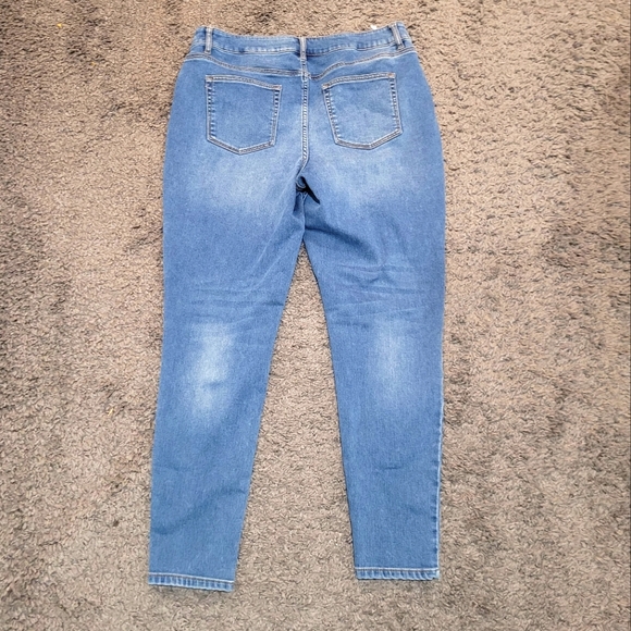 Maurices High Rise Jeggings - Picture 3 of 3